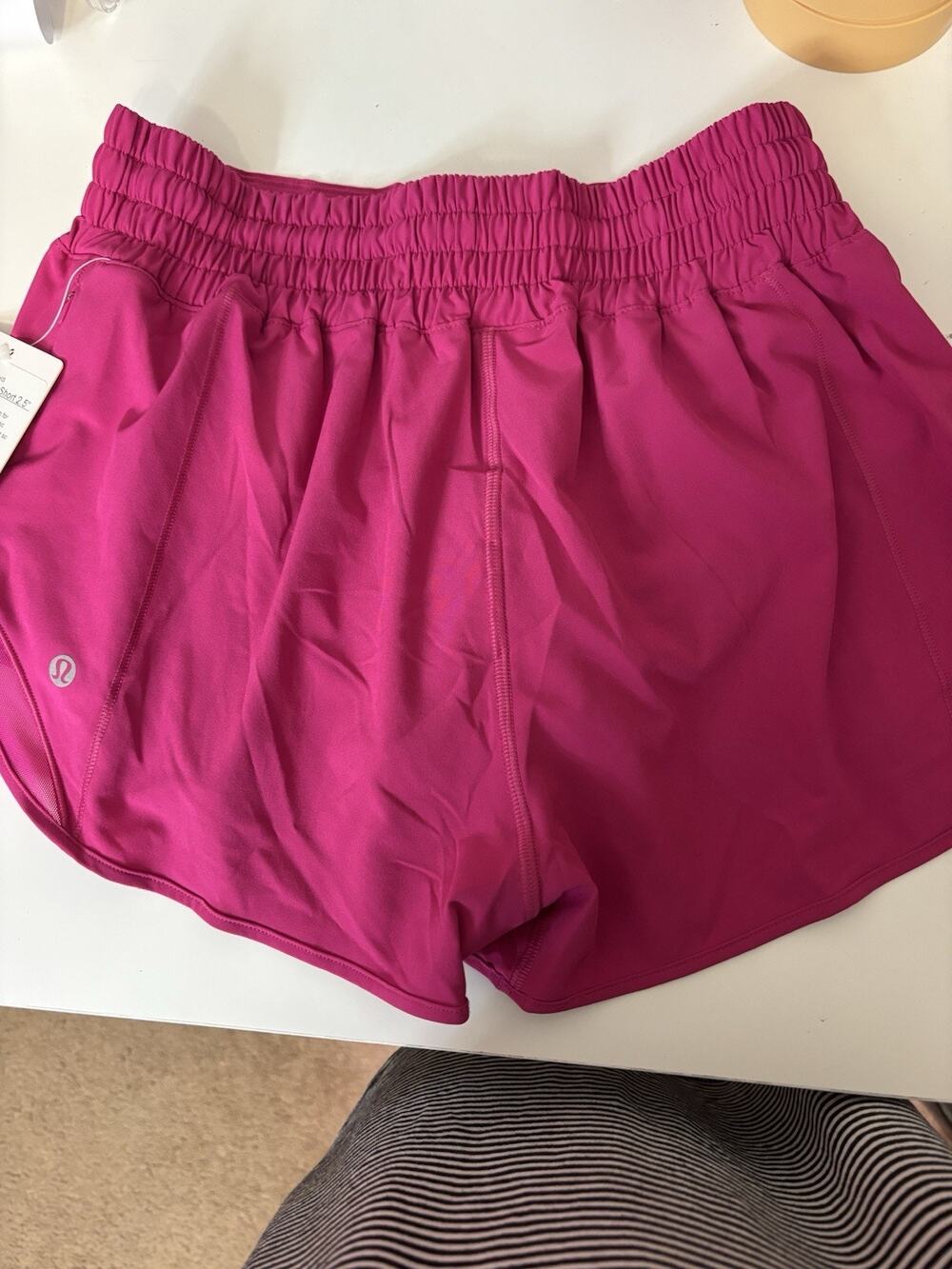 Lululemon Active Shorts Pink Solid Athletic Gym Training Polyester Elastane
